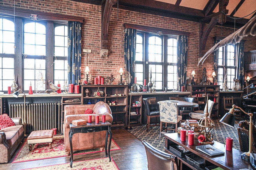 More Photos Of 1272 SW Fillmore St, Topeka Hospitality For Sale