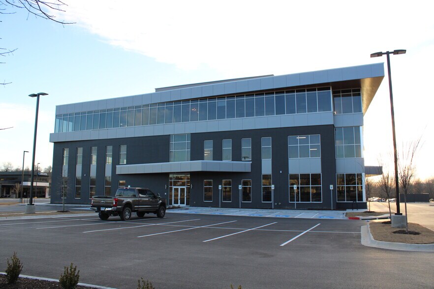 Primary Photo Of 1277 E Joyce Blvd, Fayetteville Office For Lease