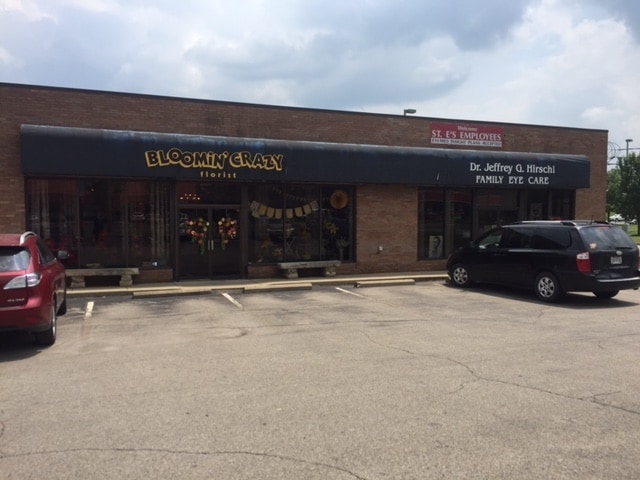 More Photos Of 8277 Market St, Youngstown Freestanding For Sale