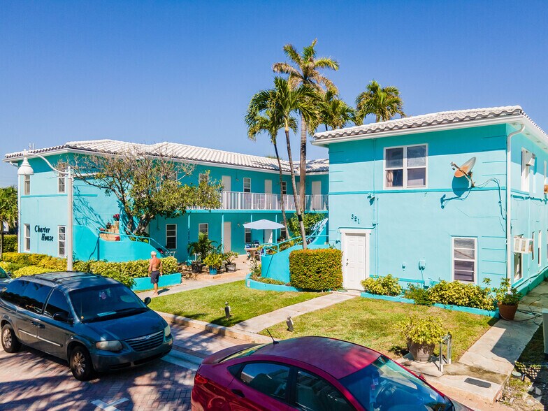 More Photos Of 321 Minnesota St, Hollywood Hotel For Sale