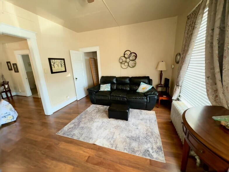 More Photos Of 204 W 15th St, Pueblo Apartments For Sale