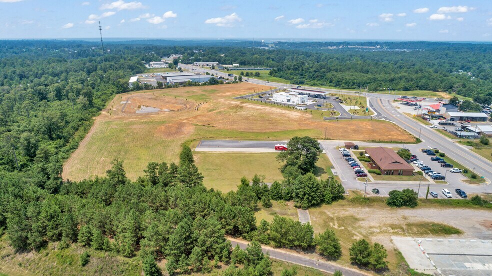 More Photos Of 893 Edgefield Rd, North Augusta Land For Lease