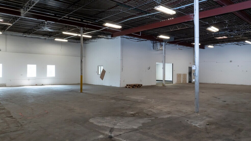 More Photos Of 495 Aero Dr, Cheektowaga Light Distribution For Lease
