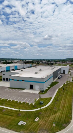 More Photos Of 625 N Highway Dr, Fenton Warehouse For Lease