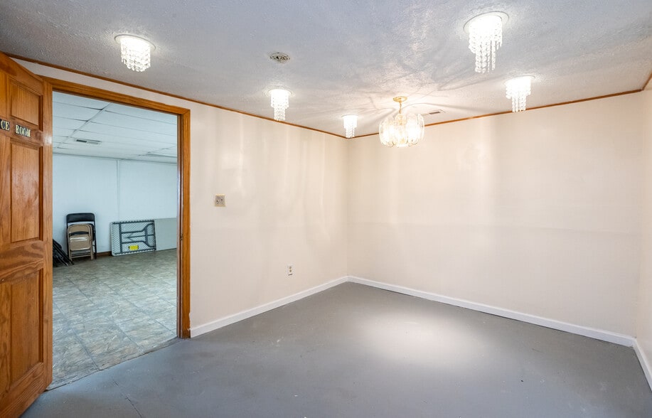 More Photos Of 3429 Prospect St, Indianapolis Religious Facility For Sale