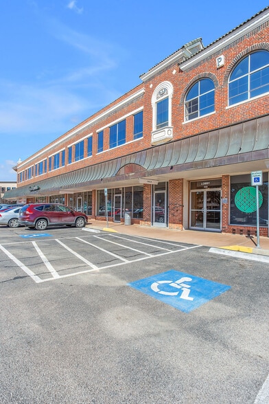 More Photos Of 1100-1120 Classen Dr, Oklahoma City Unknown For Lease