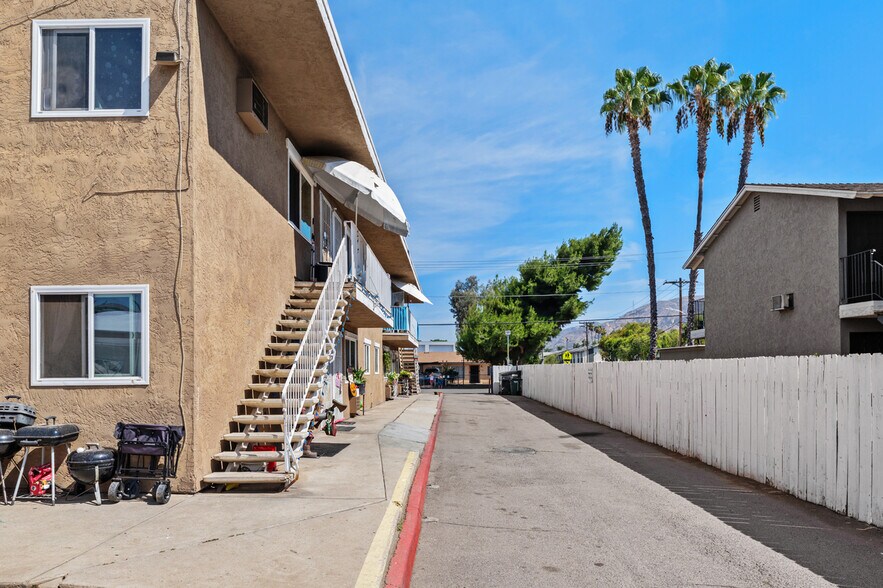 More Photos Of 12651 Laurel St, Lakeside Apartments For Sale