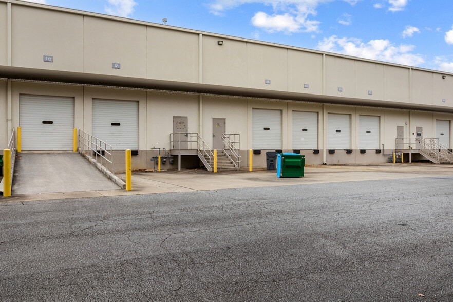 More Photos Of 195 Chastain Meadows Ct NW, Kennesaw Industrial For Lease