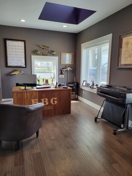 More Photos Of 351 N Main St, Onsted Office For Sale