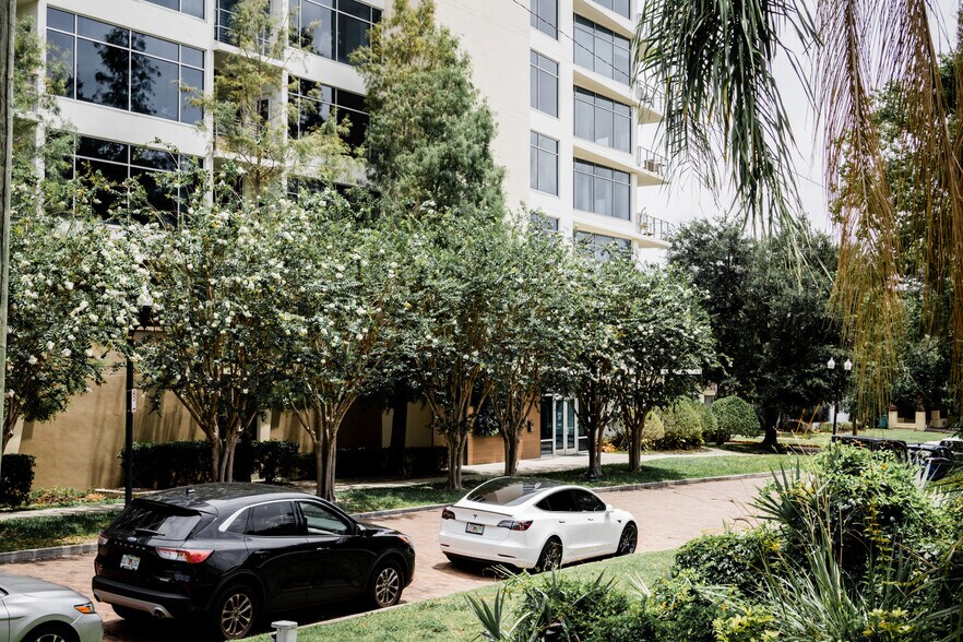 More Photos Of 516 E Jackson St, Orlando Office For Lease