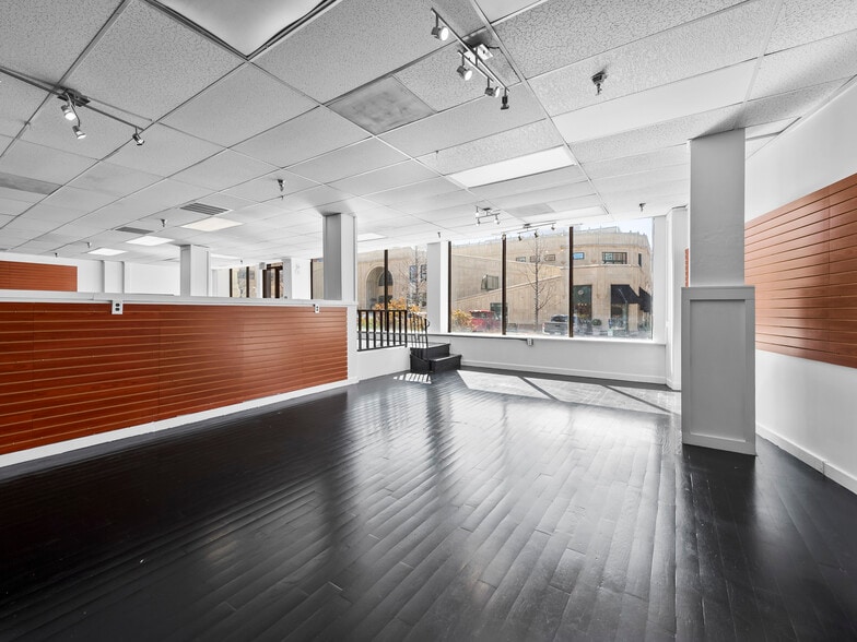 More Photos Of 1 Battle Sq, Asheville Apartments For Lease