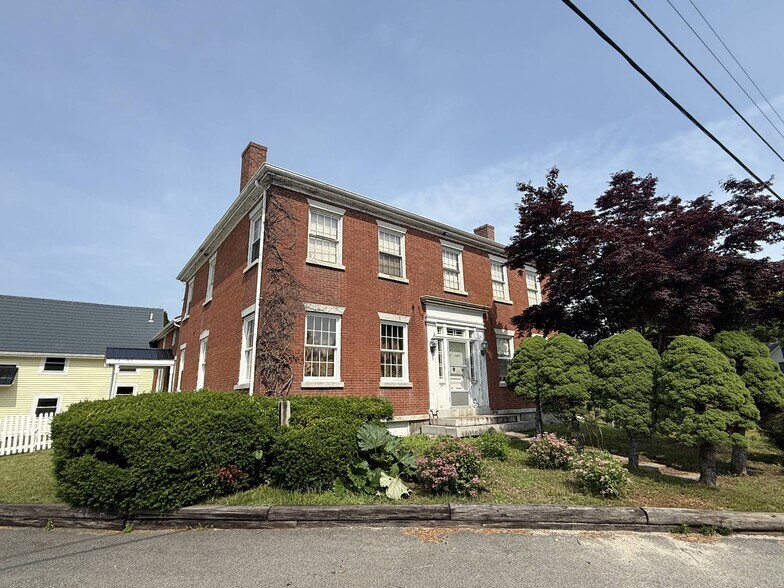 Primary Photo Of 1887 Hallowell Rd, Litchfield Hospitality For Sale