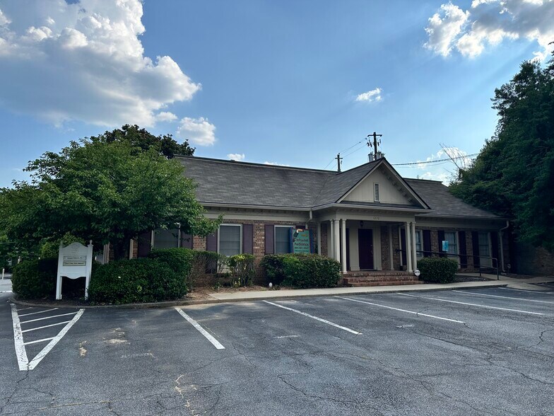 Primary Photo Of 1270 Mcconnell Dr, Decatur Medical For Lease