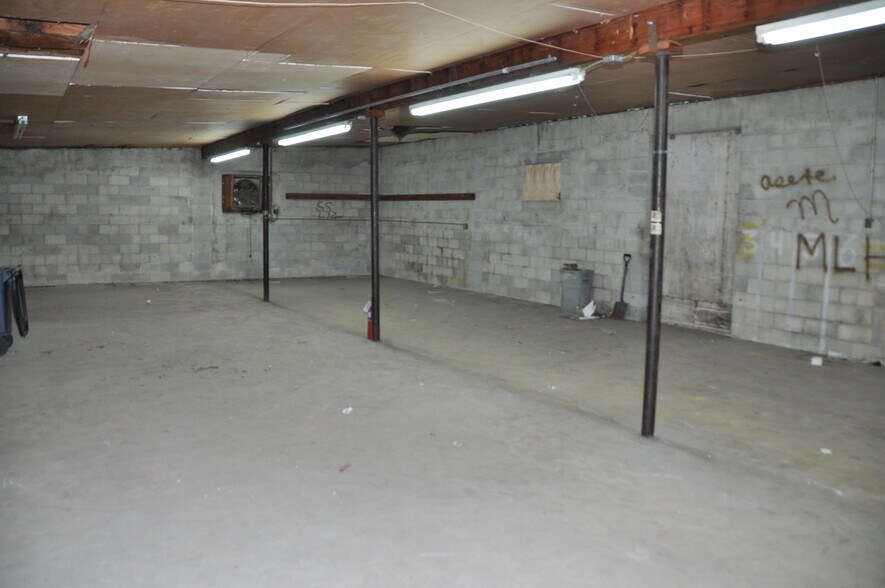 More Photos Of 3610 S Orange Ave, Orlando Freestanding For Lease