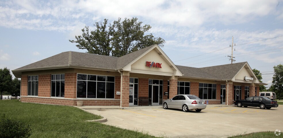 Primary Photo Of 1804-1816 W Pearce Blvd, Wentzville Office For Sale
