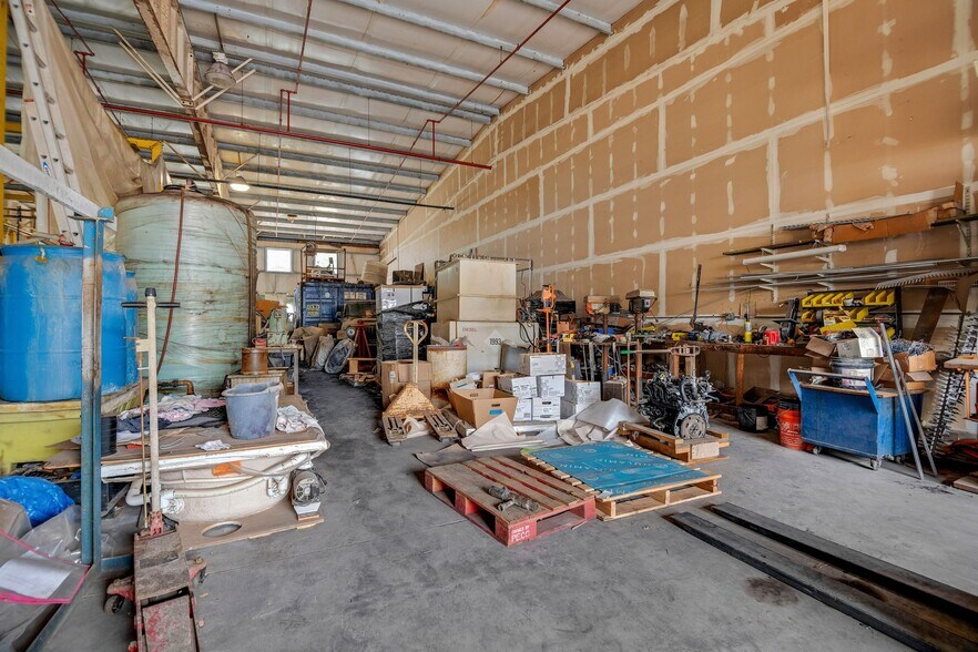 More Photos Of 9690 Dallas St, Commerce City Warehouse For Sale