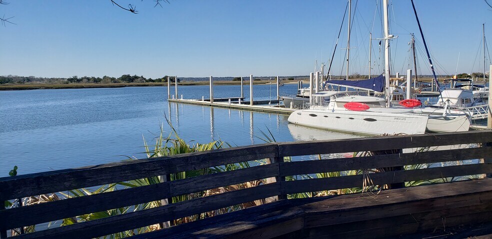 More Photos Of 7 Saint Andrews Ct, Brunswick Medical For Lease