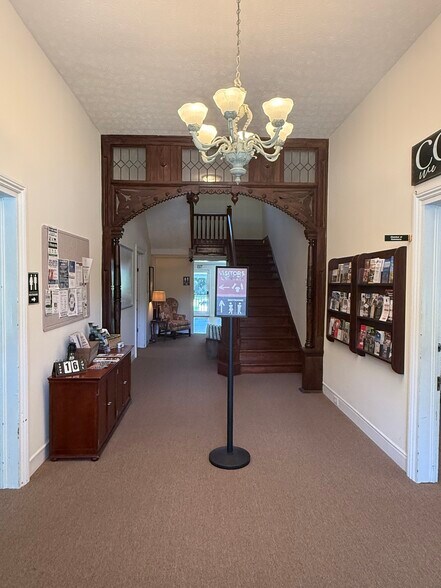 More Photos Of 159 S College St, Hamilton Office For Sale