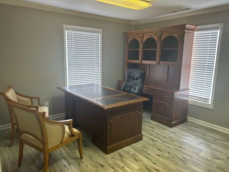 More Photos Of 3525 Holcomb Bridge Rd, Peachtree Corners Office Residential For Lease
