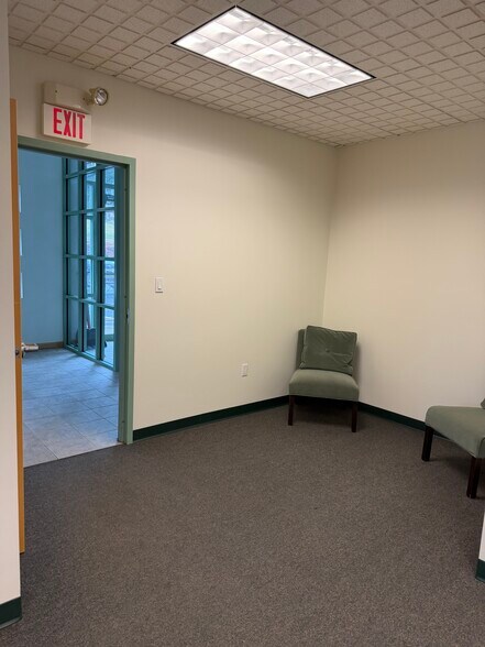 More Photos Of 4203 Route 66, Apollo Storefront Retail Office For Lease