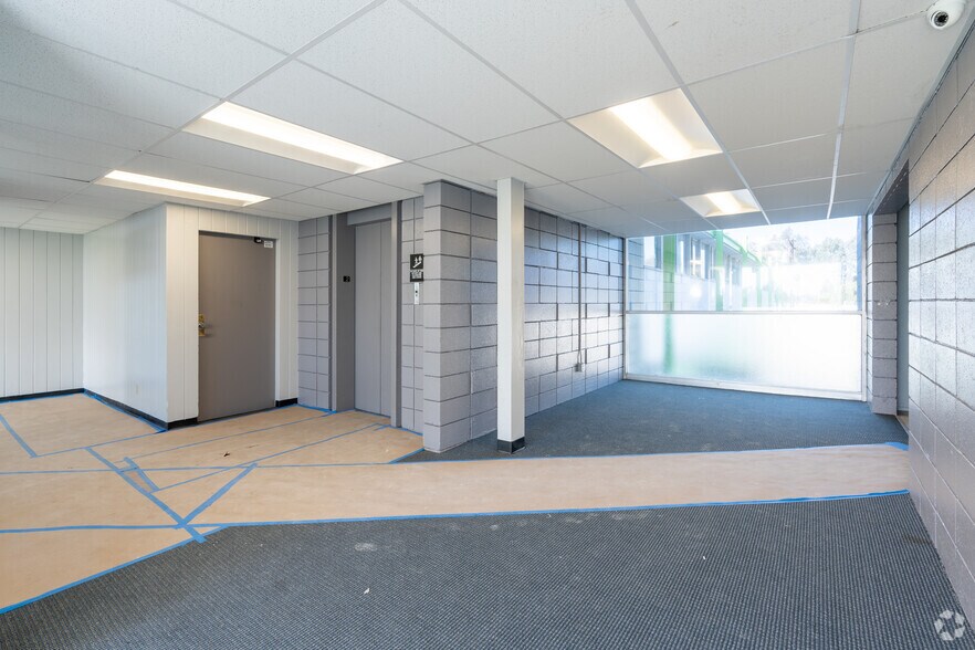 More Photos Of 13330 Bloomfield Ave, Norwalk Medical For Sale