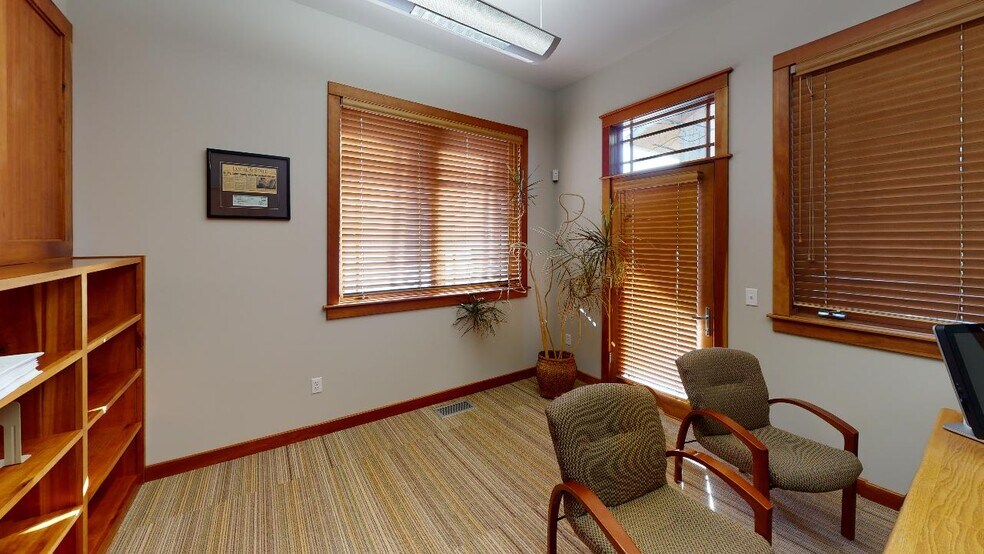 More Photos Of 1946 Stadium Dr, Bozeman Office For Lease
