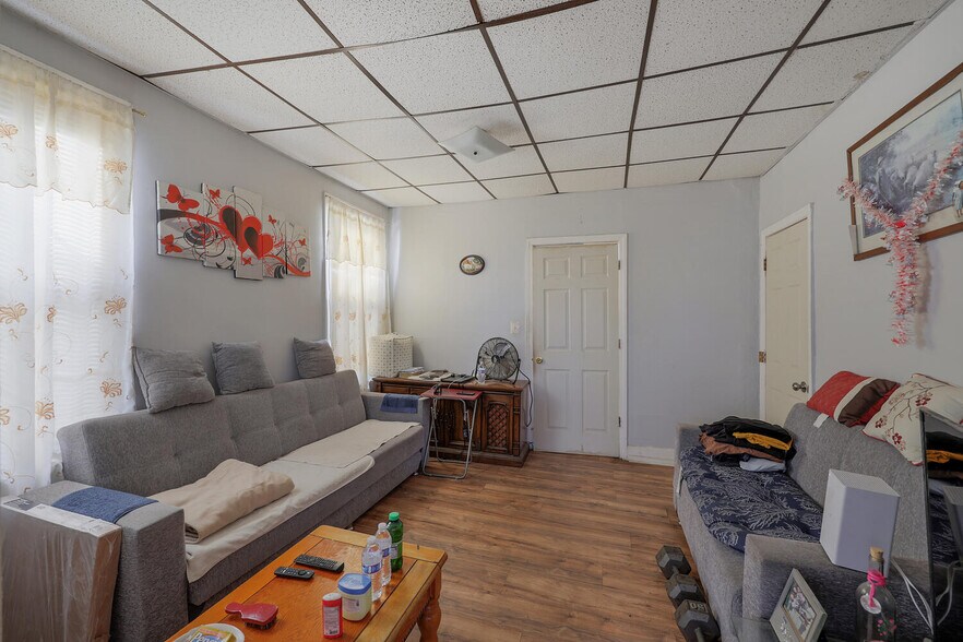 More Photos Of 150 Dayton St, Newark Multifamily For Sale