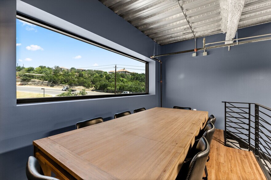 More Photos Of 4229 N FM 620 Hwy, Austin Showroom For Sale