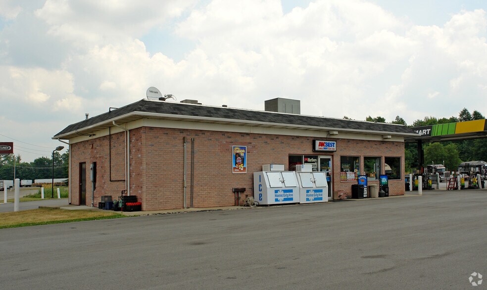 More Photos Of 5301 Seventy-six Dr, Youngstown Service Station For Sale