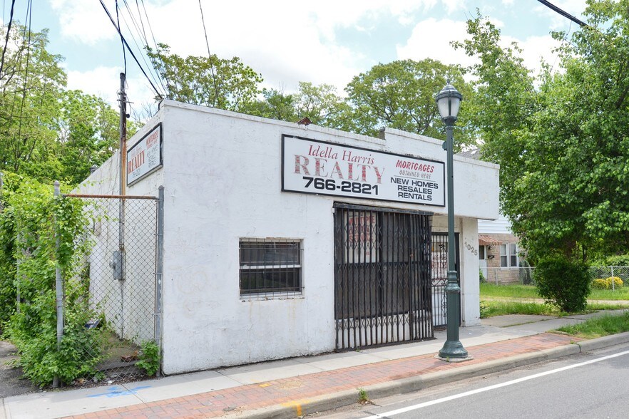 More Photos Of 1025 Woodfield Rd, West Hempstead Land For Sale