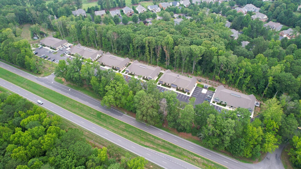 More Photos Of 12868 Patterson Ave, Richmond Office For Sale