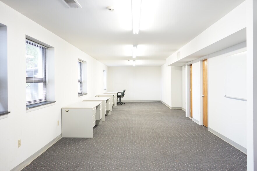 More Photos Of 55 Halstead Ave, Harrison Loft Creative Space For Lease