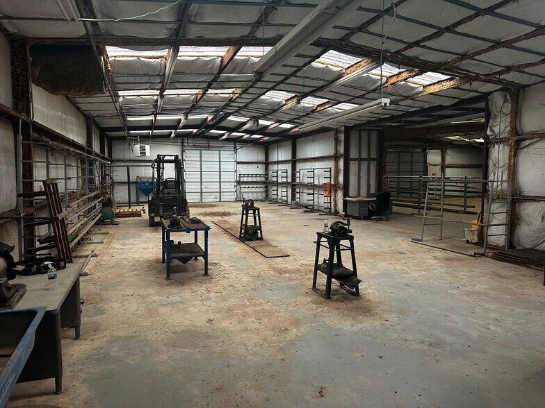 More Photos Of 601 Rex, Forsan Industrial For Sale