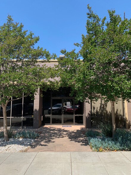 Primary Photo Of 205-211 Yale Ave, Claremont Office For Lease