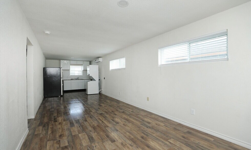 More Photos Of 3805-3813 Wipprecht St, Houston Apartments For Sale