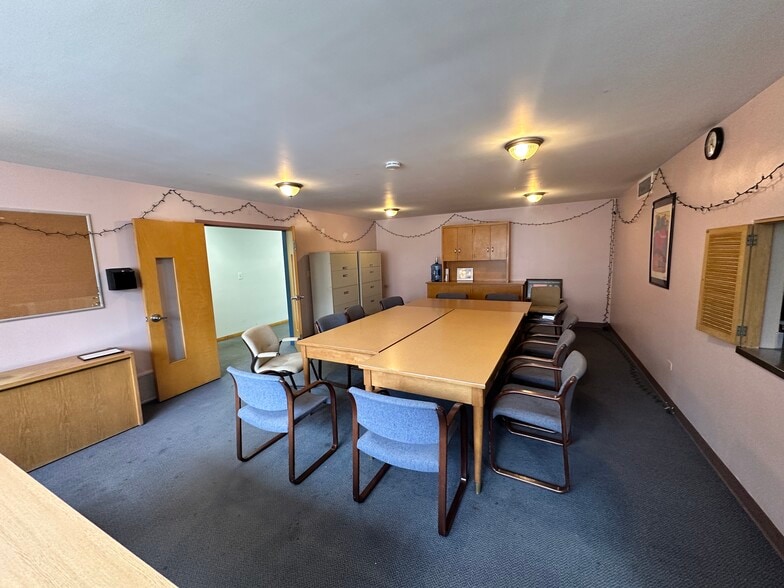 More Photos Of 1400 S Austin Blvd, Cicero Shelter For Sale