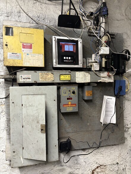 More Photos Of 679 Magenta St, Bronx Apartments For Sale