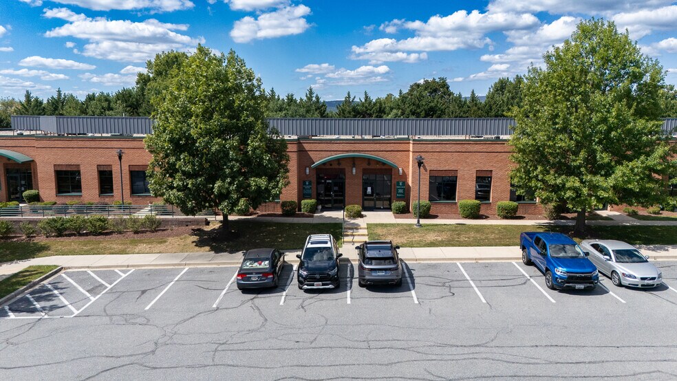 More Photos Of 77 Thomas Johnson Dr, Frederick Medical For Sale