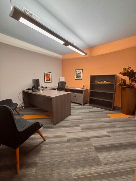 More Photos Of 321 N Maple St, North Little Rock Coworking Space