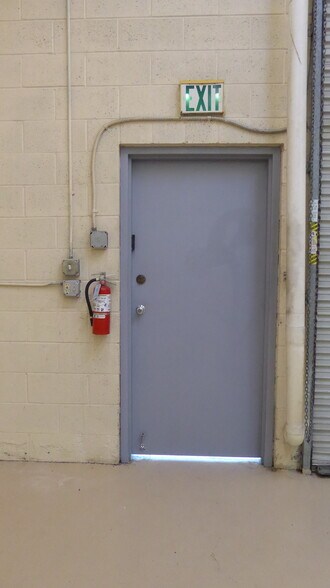 More Photos Of 34 Union Way, Vacaville Flex For Lease