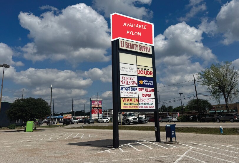 More Photos Of 13127 Veterans Memorial Dr, Houston Supermarket For Lease