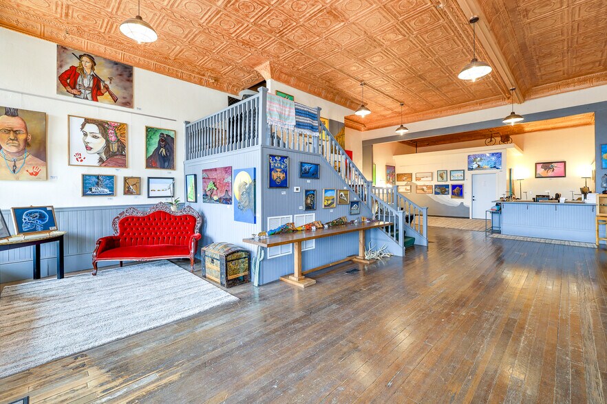 More Photos Of 313 E Andy Devine Ave, Kingman Storefront For Sale