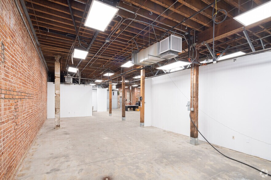 More Photos Of 2614 Crenshaw Blvd, Los Angeles Loft Creative Space For Lease