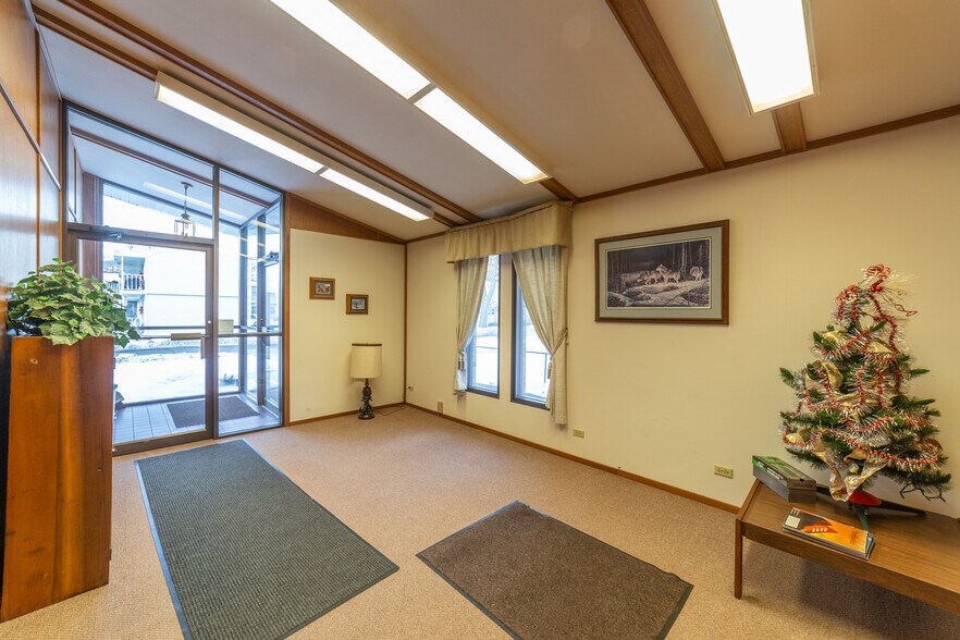 More Photos Of 605 Scott St, Wausau Office For Sale