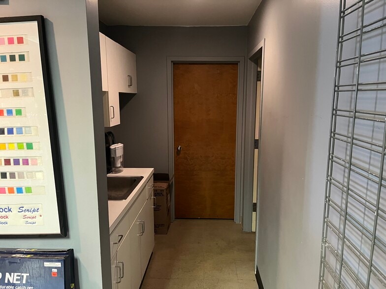 More Photos Of 749 E Ettwein St, Bethlehem Flex For Sale