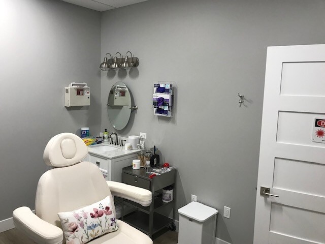 More Photos Of 7 Spectrum Loop, Colorado Springs Storefront Retail Office For Lease