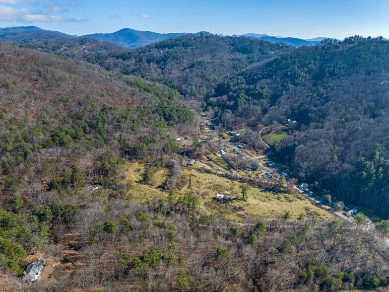 More Photos Of 300 Baird Cove Rd, Asheville Land For Sale