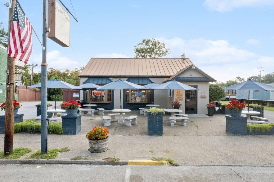 Primary Photo Of 115 Main St, Augusta Restaurant For Sale