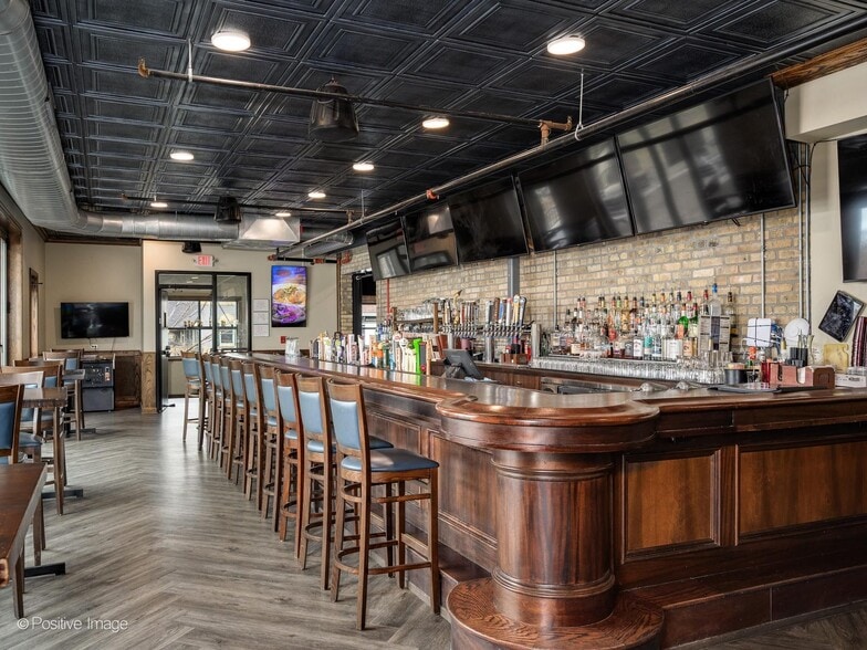 More Photos Of 250 Center St, Grayslake Storefront Retail Residential For Sale