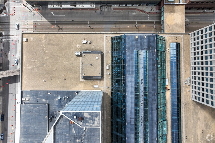 More Photos Of 444 Cedar St, Saint Paul General Retail For Lease